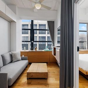 One-Bedroom King Room